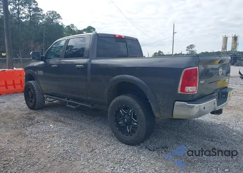 2014 Ram 2500 Laramie z USA, uszkodzony, nr VIN 3C6UR5FL1EG136234